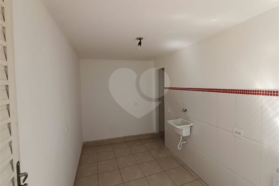 Casa para alugar com 1 quarto no condomínio Cond R Claudio Rodrigues Lopes, São Paulo - SP