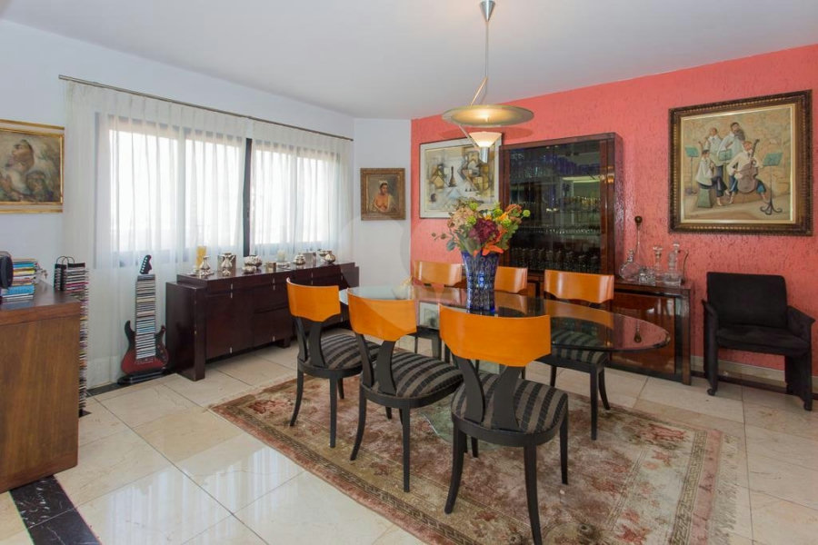 Apartamento para alugar com 5 quartos, sendo 3 suítes, em Alto de Pinheiros, São Paulo, SP