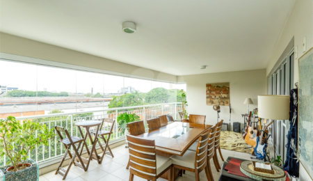 Apartamento à venda com 3 suítes em Santo Amaro, São Paulo, SP