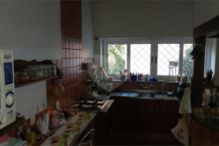 Casa à venda ou para alugar com 4 quartos, sendo 1 suíte, no Centro, Vinhedo, SP