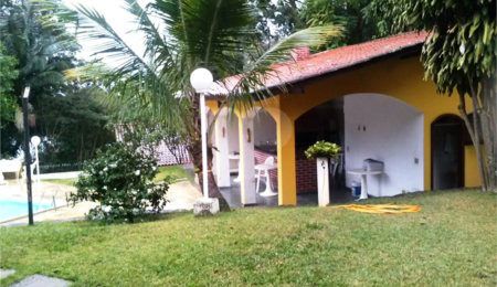 Sobrado à venda com 4 quartos, sendo 2 suítes, em Horto, São Paulo, SP