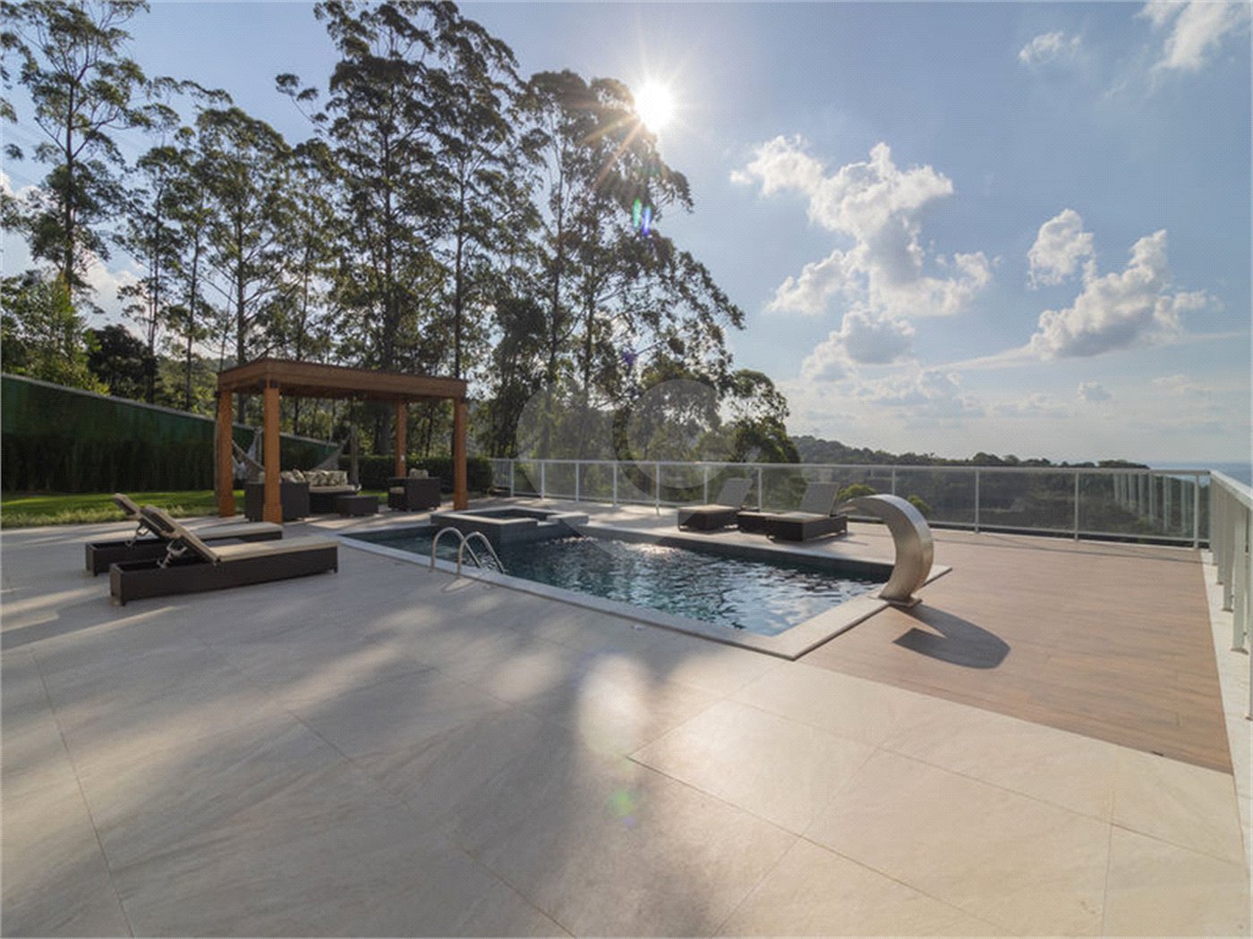 Casa à venda com 3 suítes no condomínio Parque Imperial da Cantareira, Mairiporã - SP