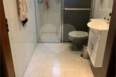 Sobrado à venda com 6 quartos, sendo 1 suíte, em Vila Aurora (zona Norte), São Paulo, SP
