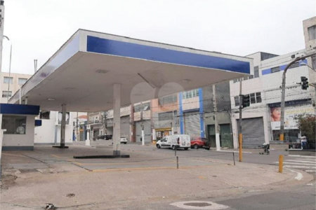 Espaço ideal para posto de gasolina, farmácia e loja no Bom Retiro
