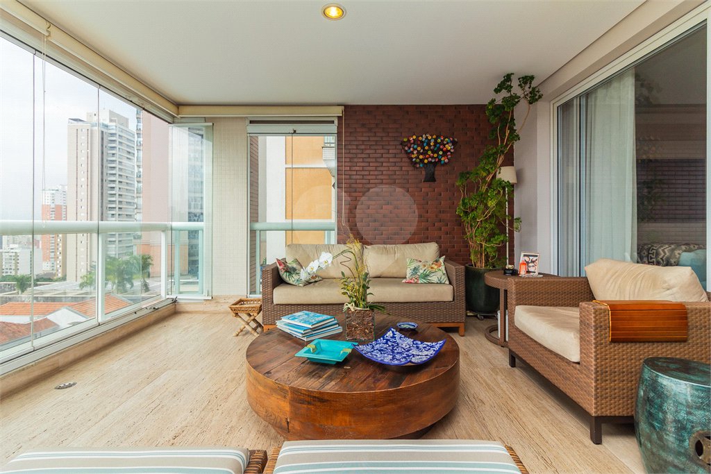 Apartamento à venda com 3 suítes em Perdizes, São Paulo, SP