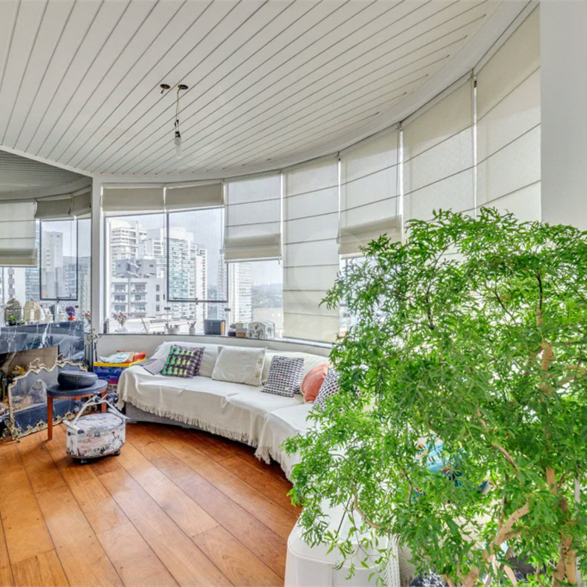 Apartamento à venda com 4 quartos, sendo 2 suítes, em Brooklin, São Paulo, SP