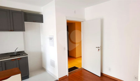 Apartamento para alugar com 3 quartos, sendo 1 suíte,  em Vila Firmiano Pinto, São Paulo, SP