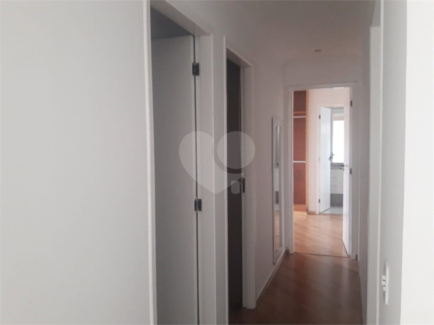 Apartamento à venda com 3 quartos, sendo 1 suíte,  em Parada Inglesa, São Paulo, SP