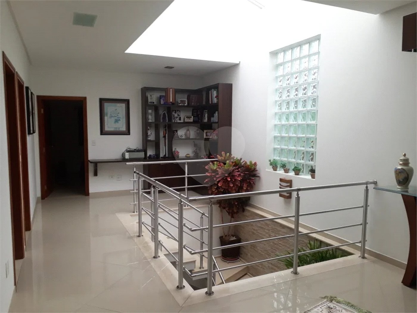 Sobrado à venda com 6 quartos, sendo 5 suítes, em Tremembé, São Paulo, SP