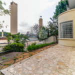 Casa à venda ou para alugar com 4 quartos, sendo 1 suíte,  em Pacaembu, São Paulo, SP