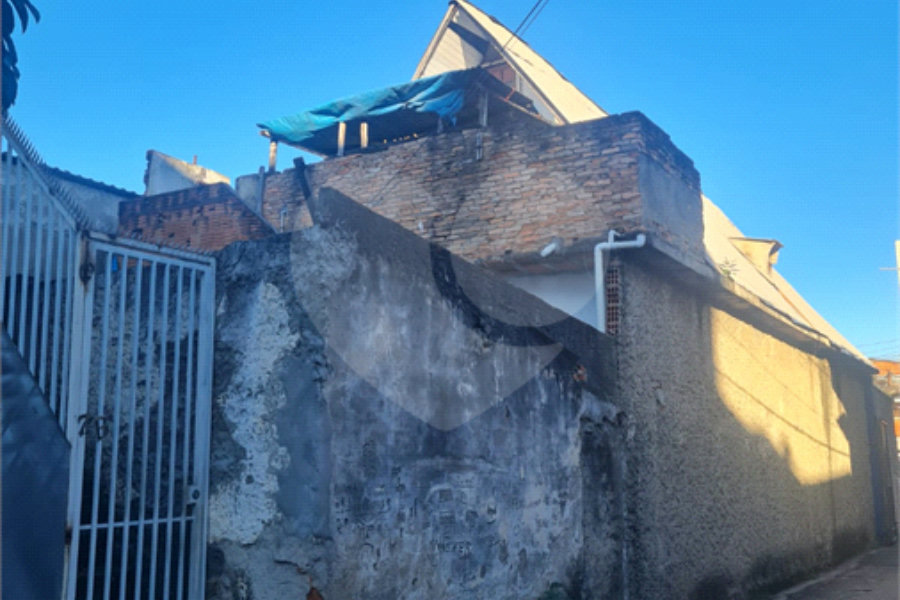 Sobrado à venda com 5 quartos, sendo 4 suítes, em Parque Edu Chaves, São Paulo, SP