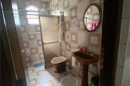 Sobrado à venda com 3 quartos em Jardim Imperador, Suzano, SP