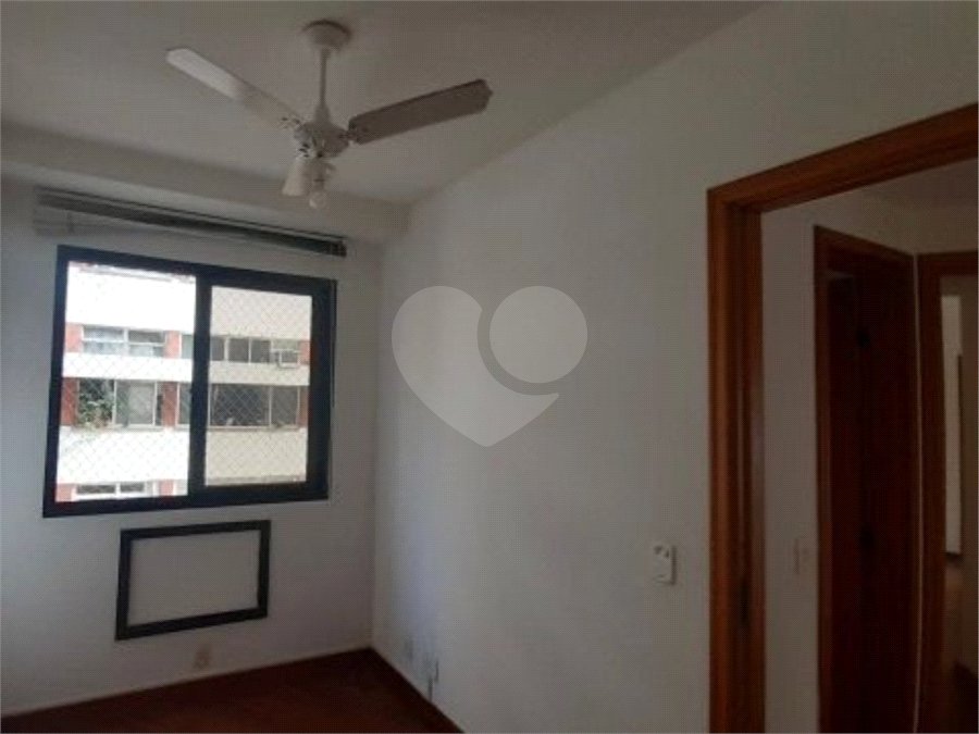 Apartamento à venda com 3 quartos, sendo 1 suíte,  em Lagoa, Rio de Janeiro, RJ