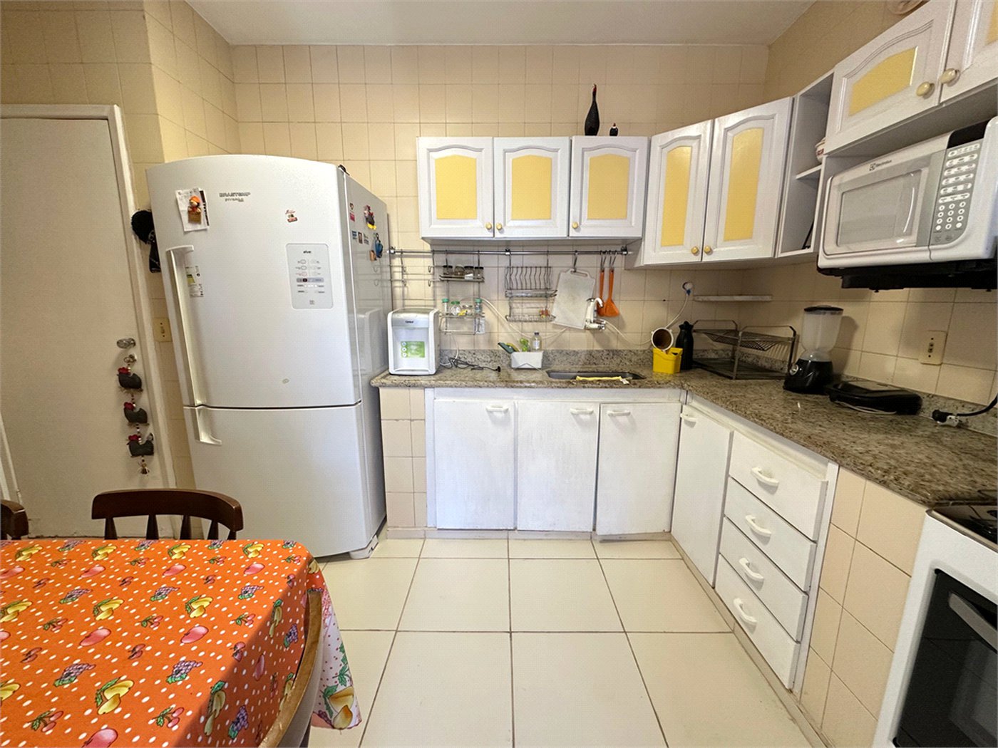 Cobertura à venda com 3 quartos, sendo 1 suíte, em Passagem, Cabo Frio, RJ