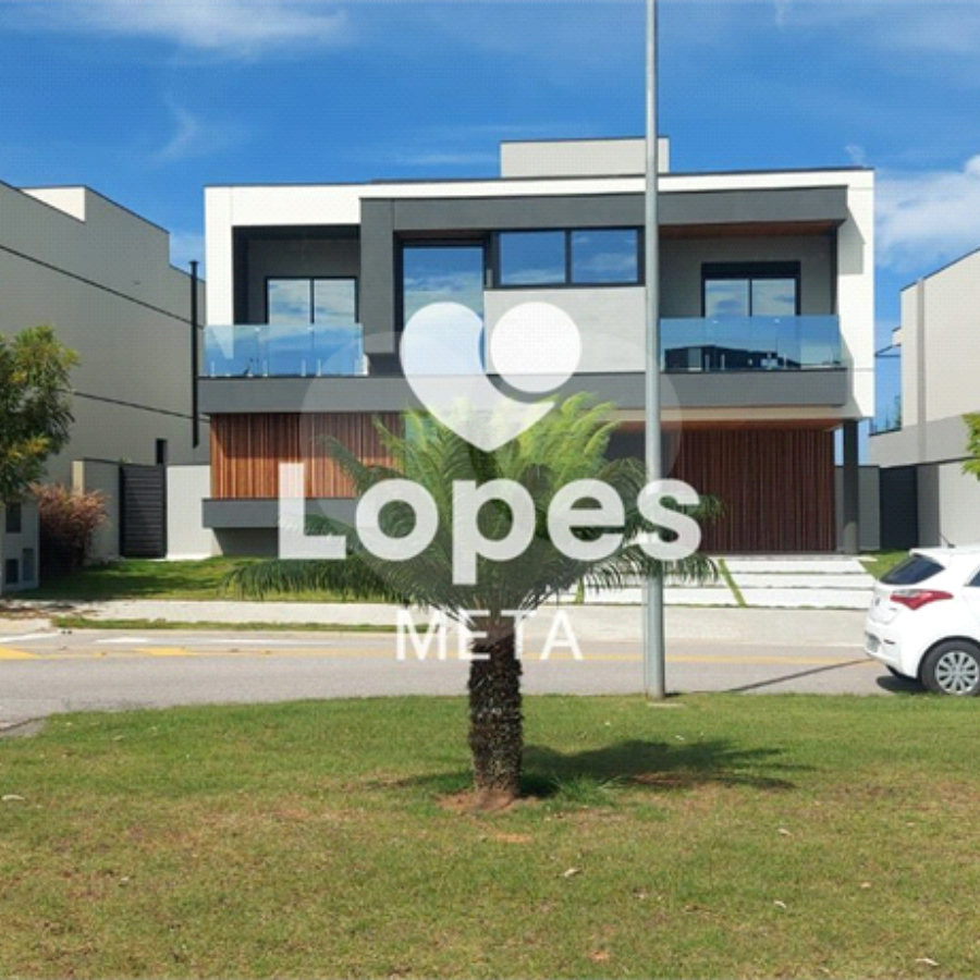 Casa à venda com 5 quartos, sendo 4 suítes, no condomínio Alphaville 1, São José dos Campos - SP
