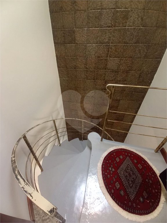 Casa à venda com 5 quartos, sendo 2 suítes, no condomínio Estância Marambaia, Vinhedo - SP