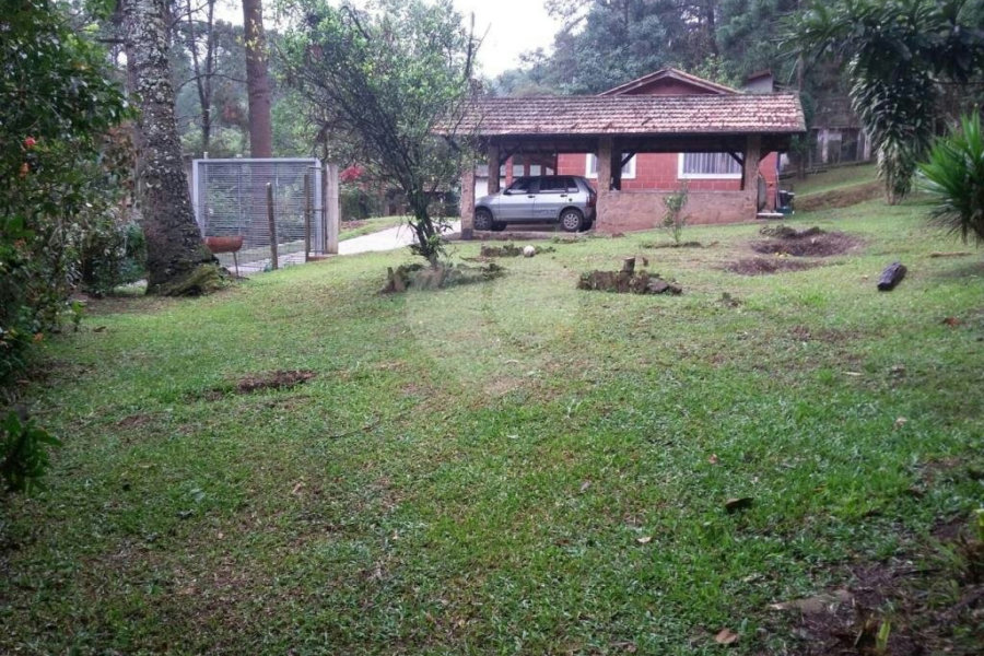 Casa Térrea à venda com 3 quartos, sendo 1 suíte, em Santa Inês, Caieiras, SP