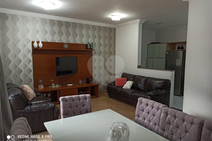 Sobrado à venda com 3 quartos, sendo 1 suíte, em Parada Inglesa, São Paulo, SP