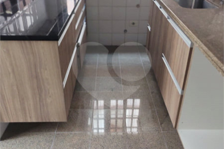 Sobrado à venda com 3 quartos, sendo 1 suíte, em Parque Ipê, São Paulo, SP