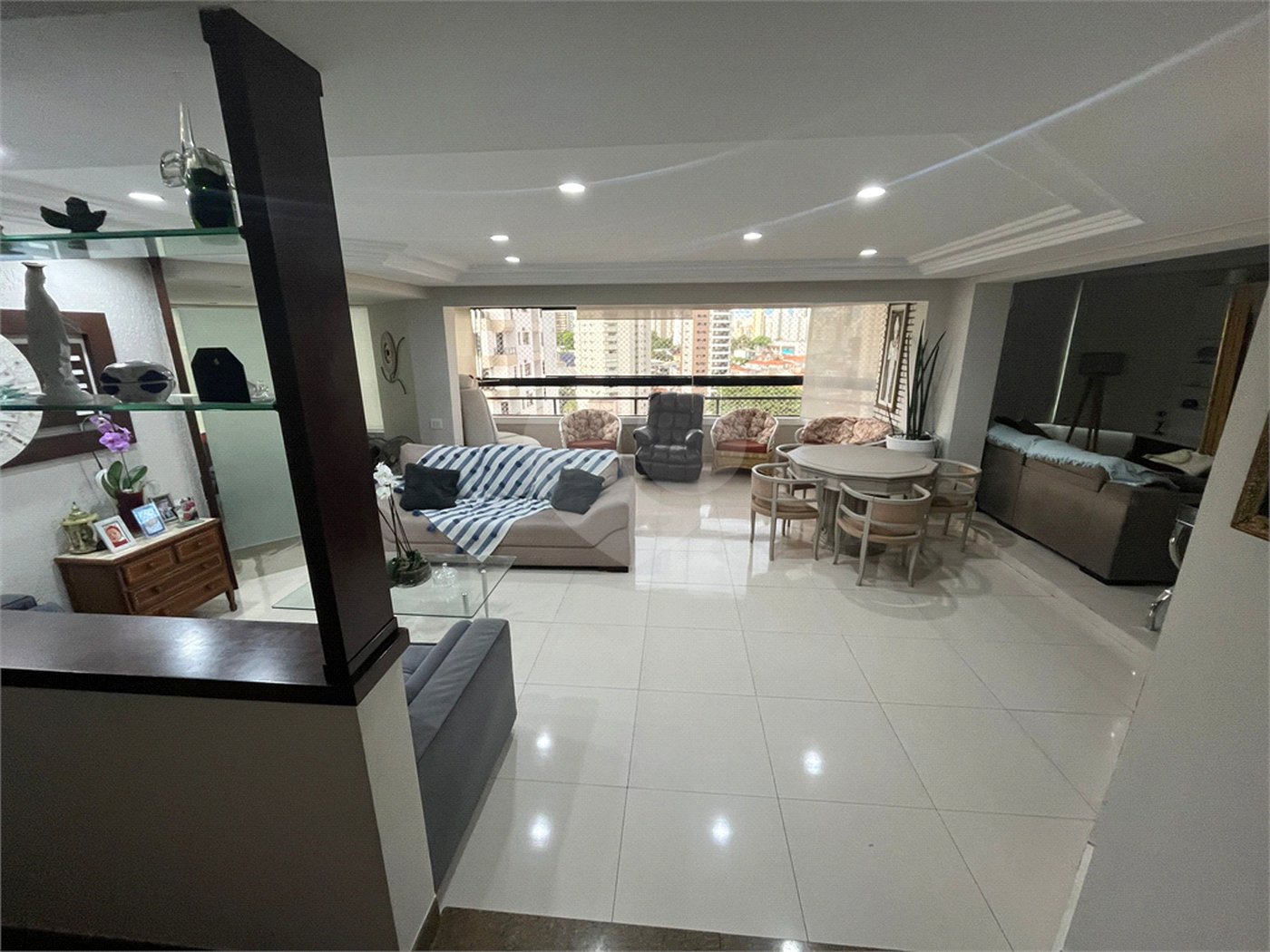 Apartamento para alugar com 4 suítes em Santana, São Paulo, SP
