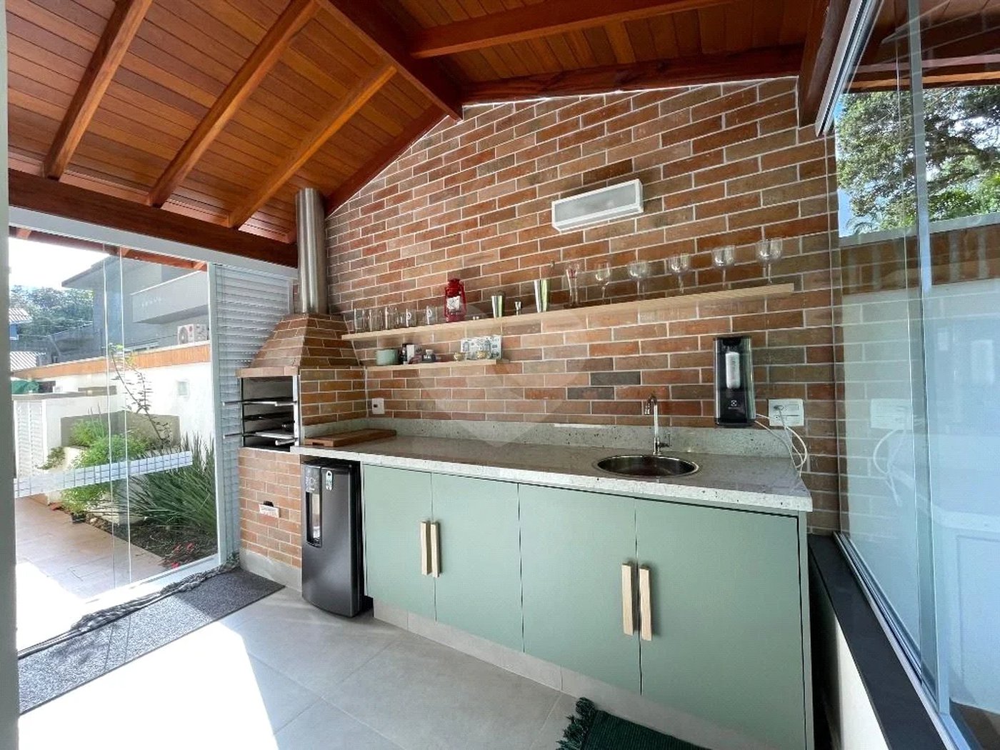Casa à venda com 4 suítes em Riviera de São Lourenço, Bertioga, SP