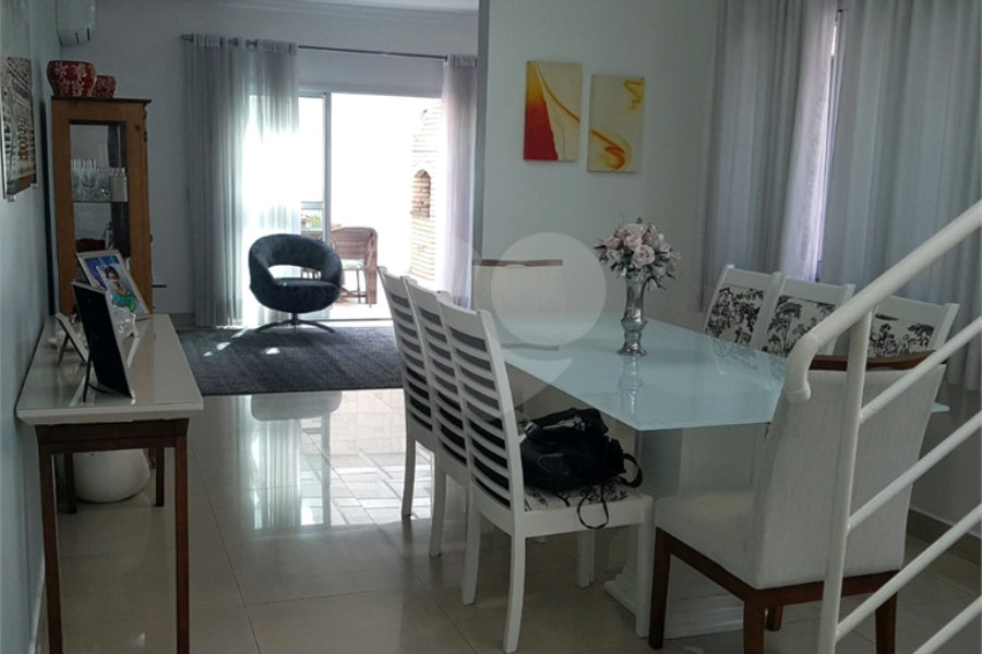 Sobrado à venda com 3 quartos, sendo 2 suítes, em Santana, São Paulo, SP