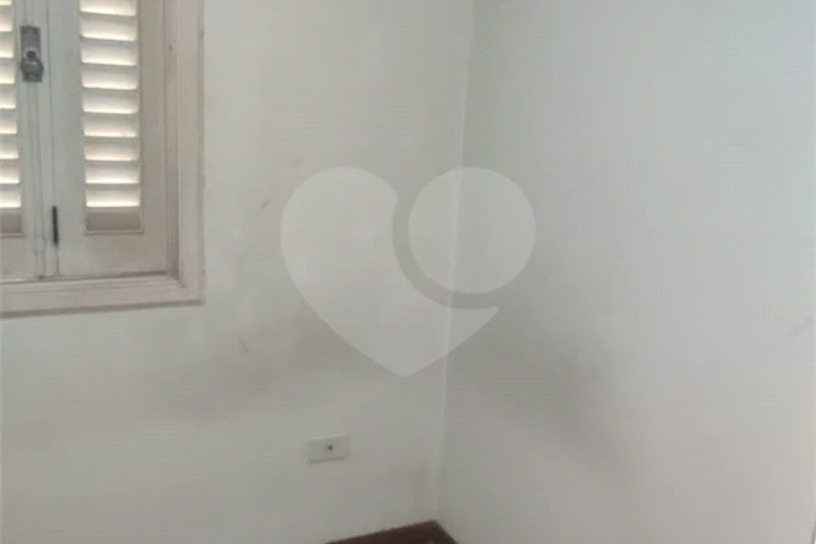 Casa à venda com 3 quartos, sendo 2 suítes, em Jaraguá, São Paulo, SP