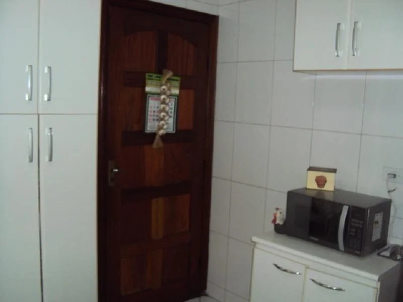 Sobrado à venda com 3 quartos, sendo 1 suíte, em Jardim Pinheiros, São Paulo, SP