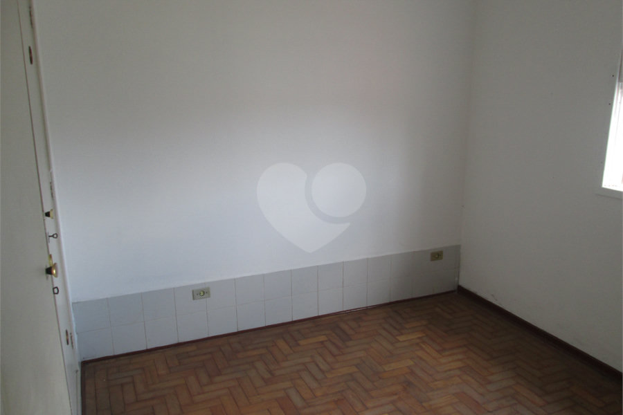 Sobrado à venda com 3 quartos em Horto, São Paulo, SP