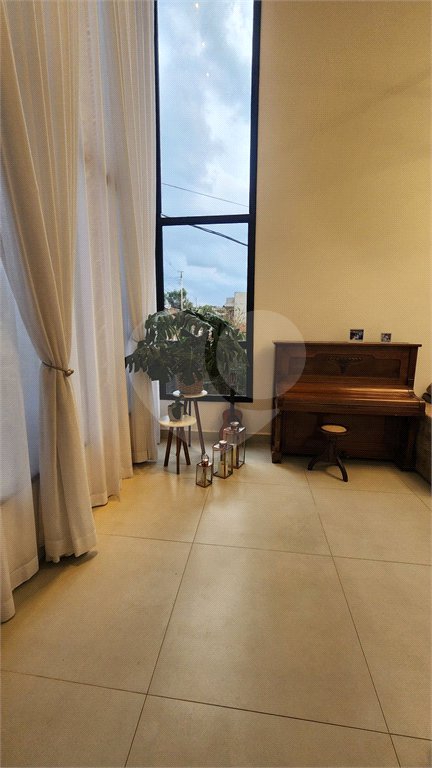 Casa à venda com 3 suítes no condomínio Portal do Horizonte, Bragança Paulista - SP