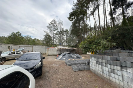 Terreno à venda em Fazenda Aya, Suzano, SP
