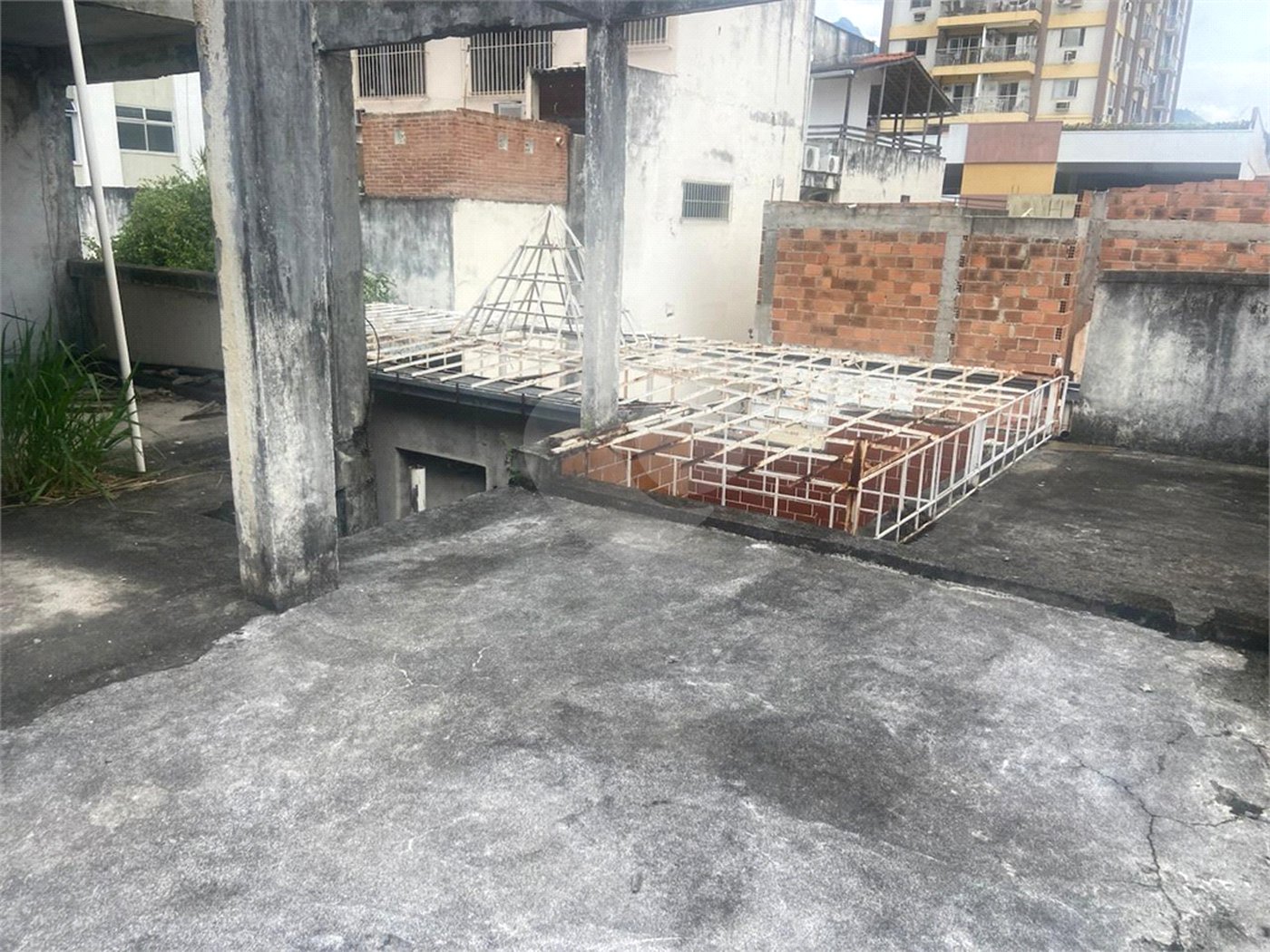 Casa à venda com 5 quartos no condomínio . . . . . . . .. ... . ...., Rio de Janeiro - RJ