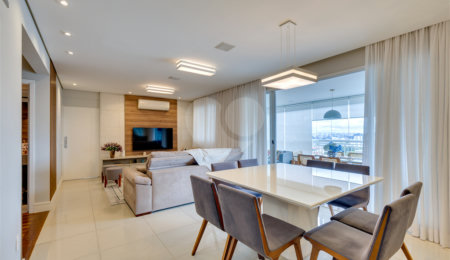Apartamento à venda com 3 suítes em Santo Amaro, São Paulo, SP