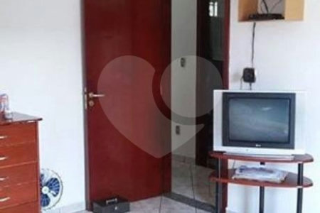 Casa à venda com 4 quartos, sendo 1 suíte, em Wanel Ville, Sorocaba, SP