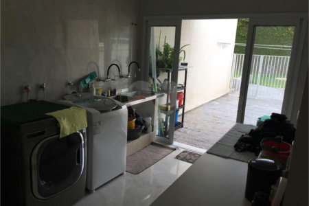 Casa à venda com 5 suítes no condomínio São Paulo, São Paulo - SP