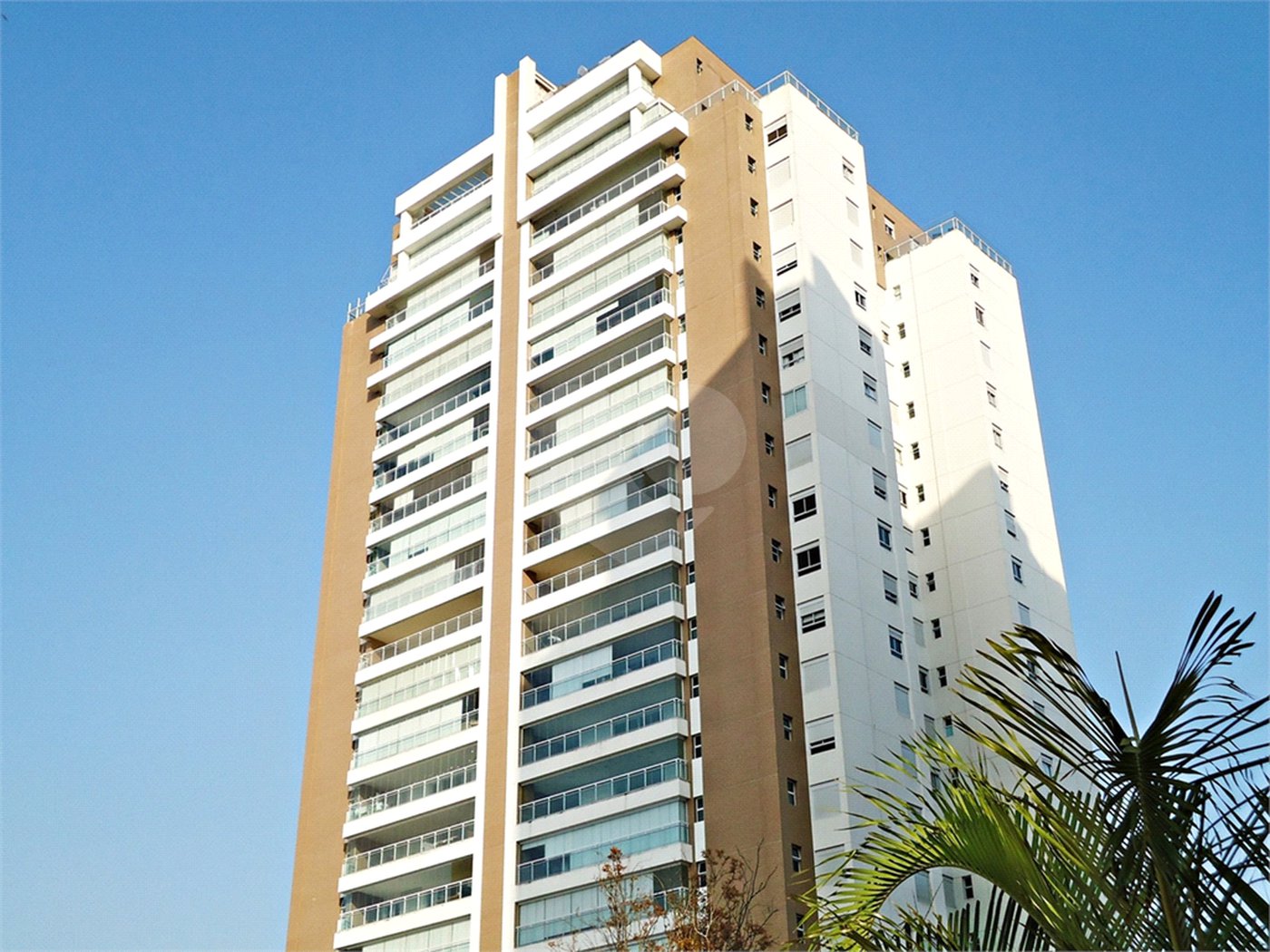 Apartamento à venda com 3 suítes em Santa Teresinha, São Paulo, SP