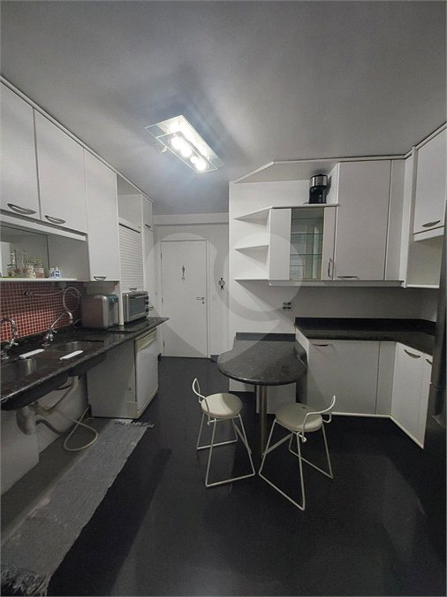 Apartamento à venda com 3 quartos, sendo 2 suítes,  em Cidade São Francisco, São Paulo, SP