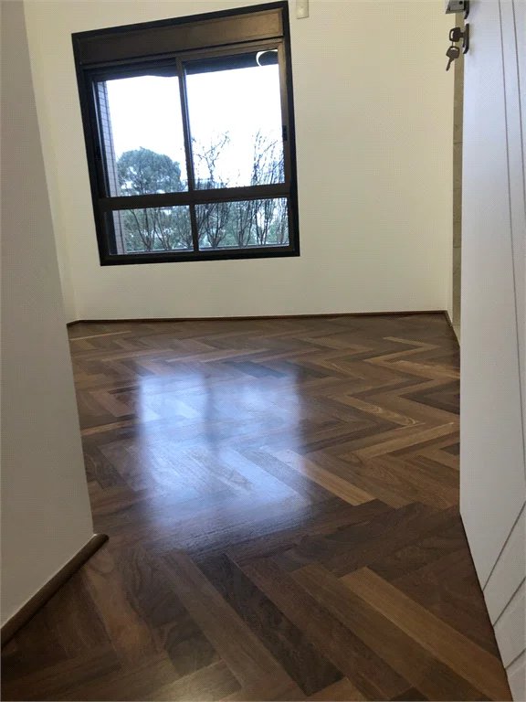 Apartamento à venda com 4 suítes em Vila Suzana, São Paulo, SP
