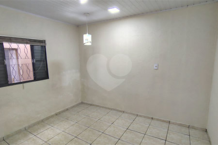 Casa à venda com 2 quartos em Vila Hortência, Sorocaba, SP