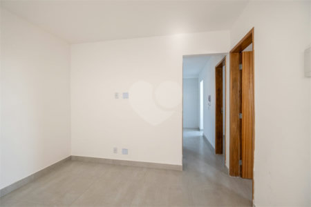 Casa à venda com 2 quartos no condomínio Residencial Laura, São Paulo - SP
