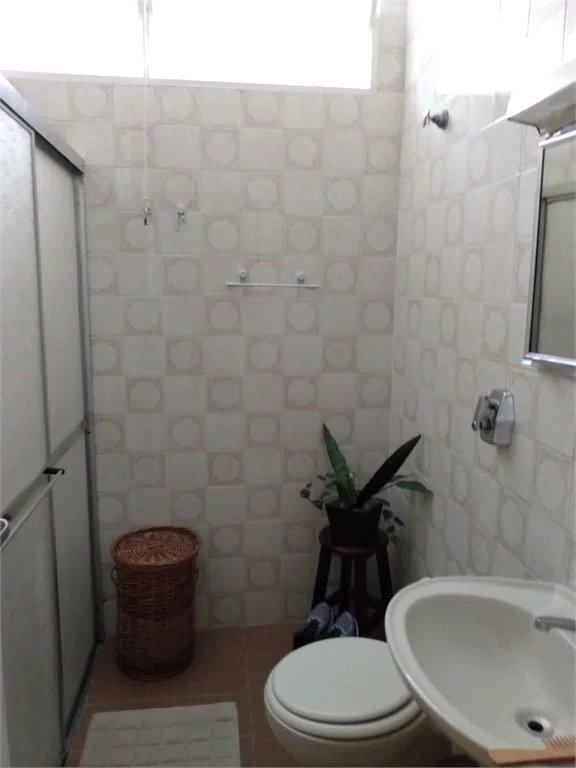 Sobrado à venda com 3 quartos em Vila Cordeiro, São Paulo, SP