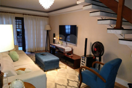 Casa à venda com 3 quartos, sendo 1 suíte, em Parque Vitória, São Paulo, SP