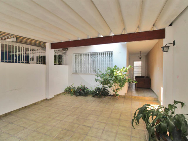 Casa à venda com 4 quartos, sendo 2 suítes,  em Chácara Santo Antônio, São Paulo, SP