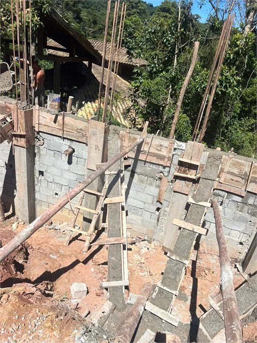Terreno à venda no condomínio Alpes da Cantareira, Mairiporã - SP