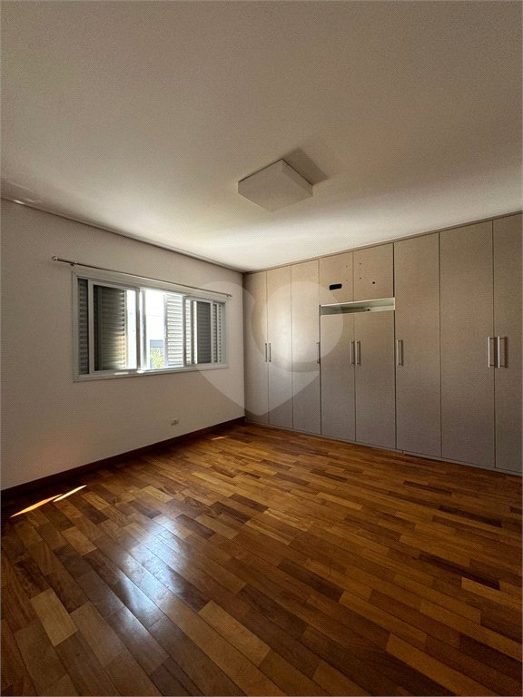 Casa à venda com 4 quartos, sendo 2 suítes,  no condomínio Montblanc, Sorocaba - SP