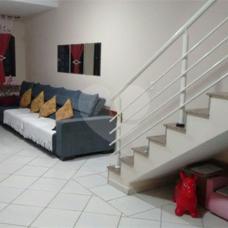 Casa à venda com 3 quartos, sendo 1 suíte,  em Vila Nova Cintra, Mogi das Cruzes, SP