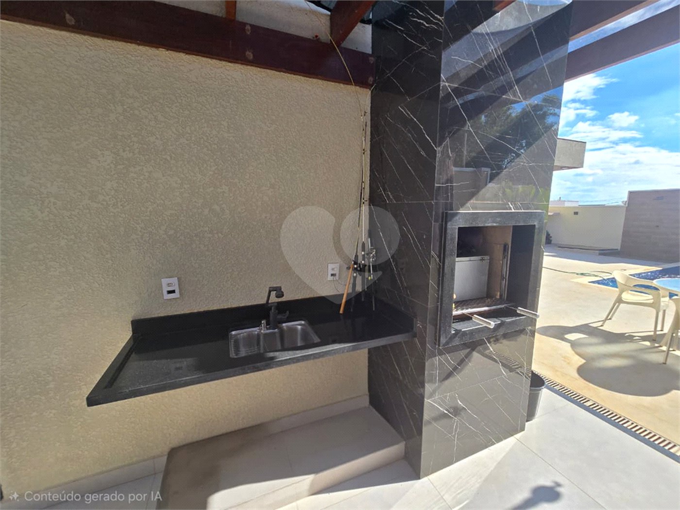 Casa à venda com 3 quartos, sendo 1 suíte, em Residencial Lago dos Ipês, Itapetininga, SP