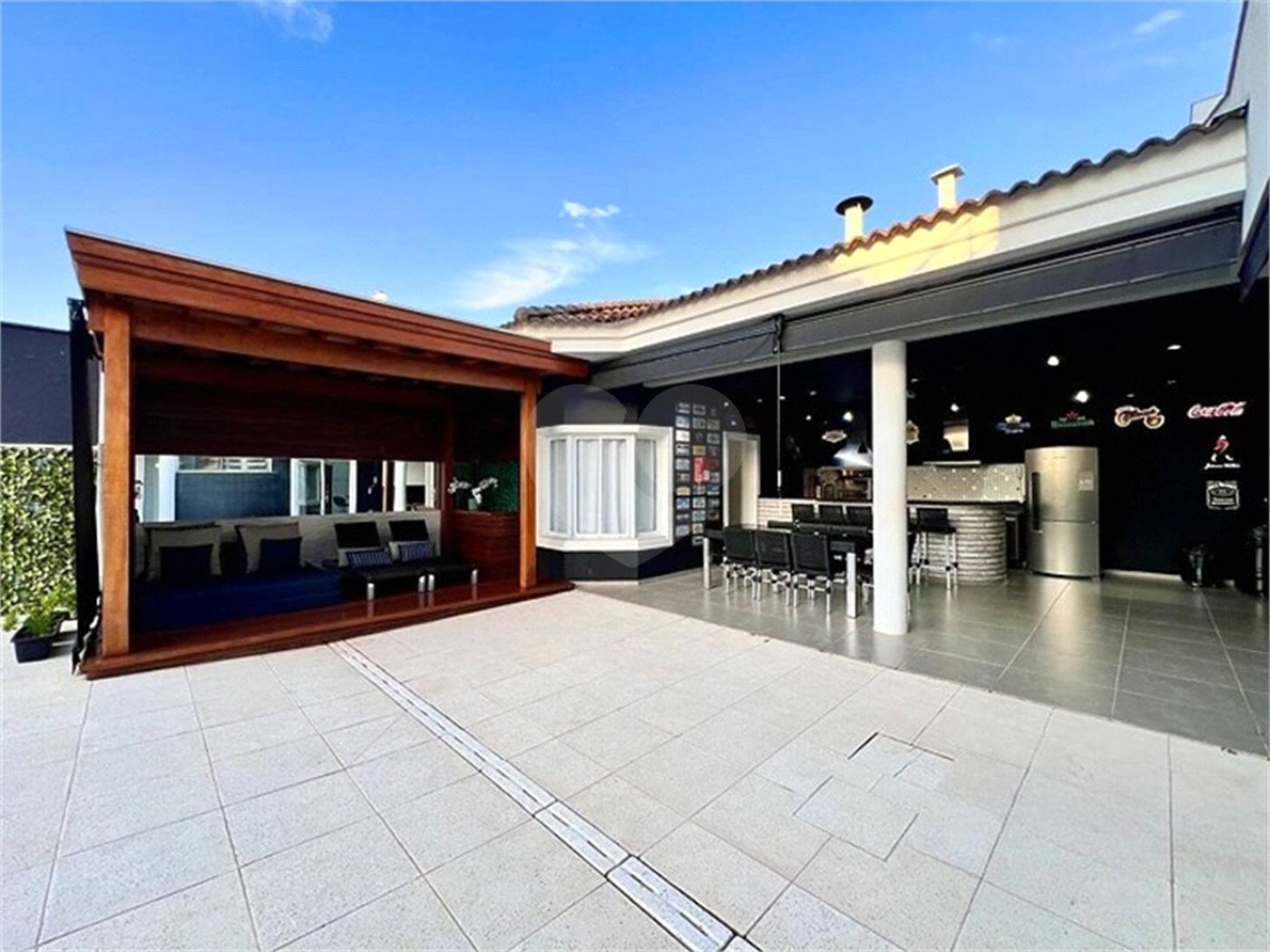 Casa à venda com 5 suítes no condomínio Ibiti Royal Park, Sorocaba - SP