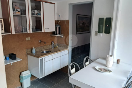 Sobrado à venda ou para alugar com 1 quarto em Alto da Boa Vista, São Paulo, SP