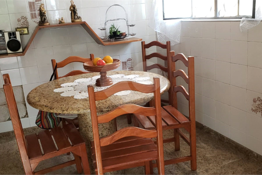 Sobrado à venda com 3 quartos, sendo 1 suíte, em Tremembé, São Paulo, SP
